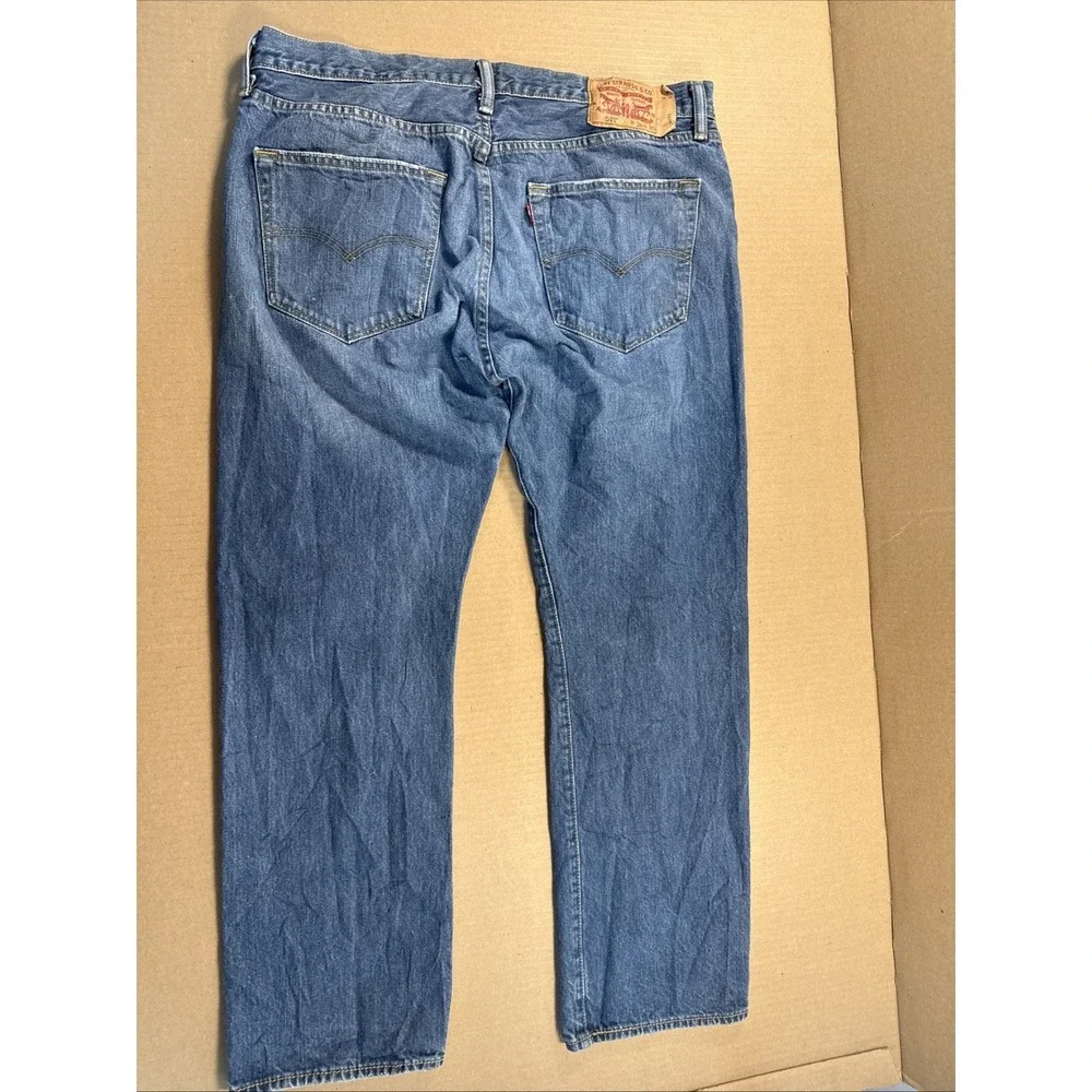 Levi's 501 STRAIGHT FIT -‎ 36 X 30, Button Fly